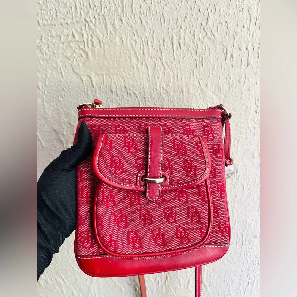 Dooney & Bourke Crossbody Bag